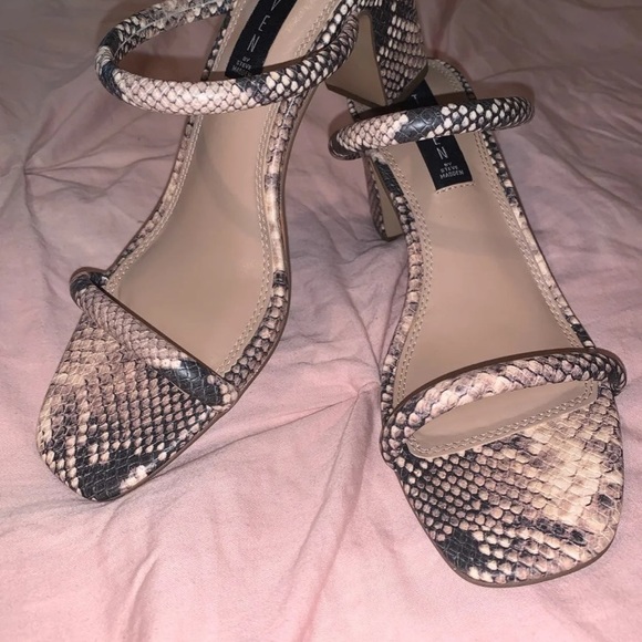 Madden by Steve Madden - Picture 3 of 5